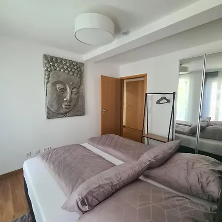 Nah Am פרידריכסהאפן