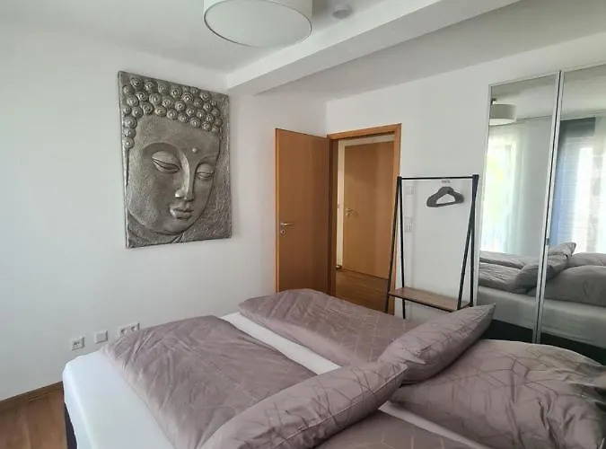 Nah Am פרידריכסהאפן